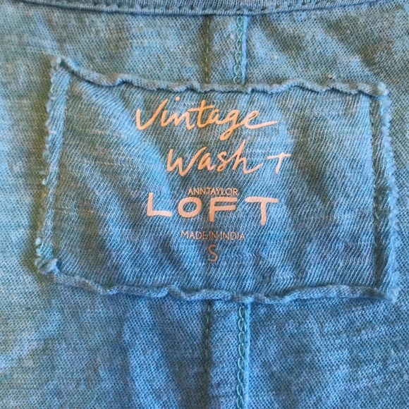 LOFT t-shirt - Picture 2 of 4